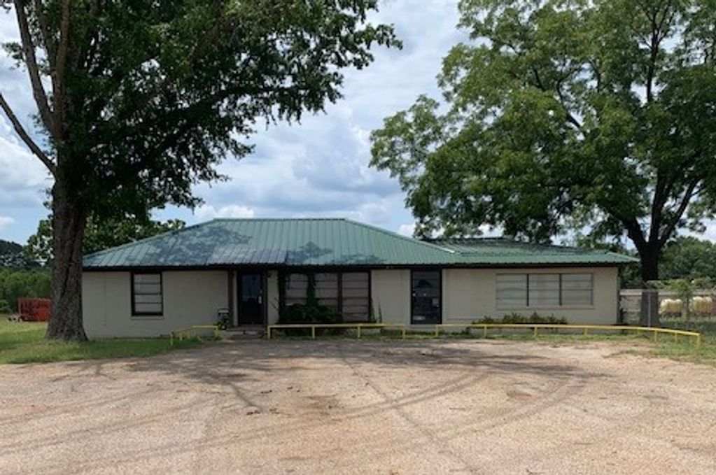 Office Space for Rent Bowles Real Estate, L.P.