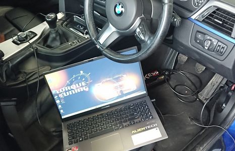 BMW 318d having a performance Remap 