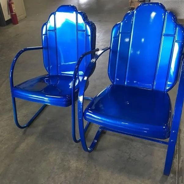 Blue powder coated chairs by Skull Island Kustoms