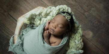 tallahassee-newborn-photographer-baby-girl