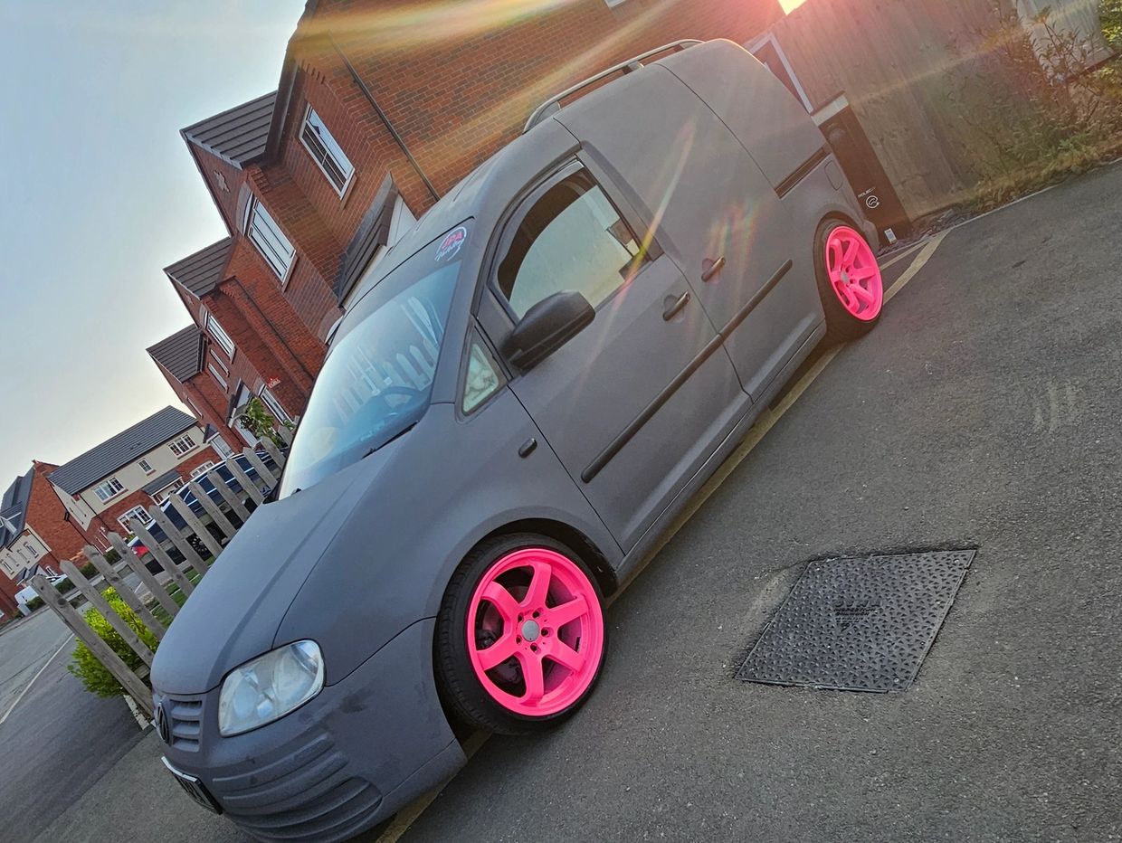 jpa valeting gre caddy van with pink wheels