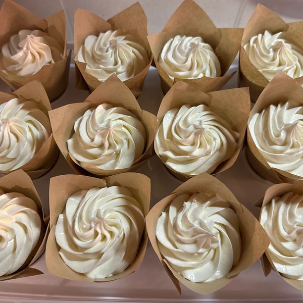 White chocolate cupcakes 