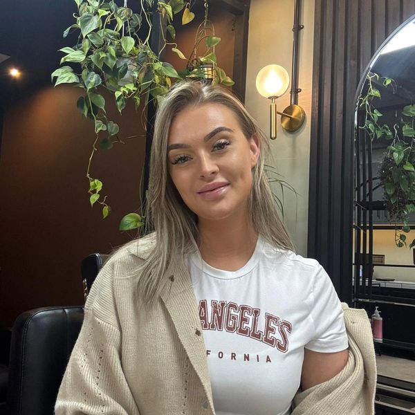 Book Online with Holly 