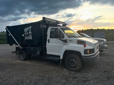 📈 10, 13 & 15 Yard Dumpster Rental
⏰ 3 Day Rental
🏋️ 1 Ton Allowance 
(Does not include charge ite