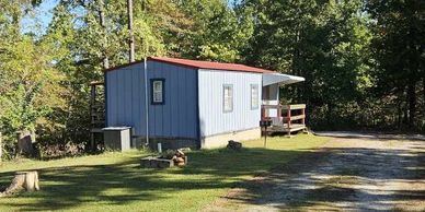 Cabin 18. Covered back deck. 1 Bedroom. Fully equipped cabin rental.