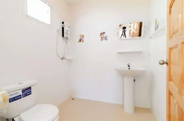 Suite 5 Good size accommodation with Kitchen and Balcony.  Self catering 599 baht per day