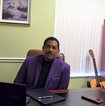 Peter C Williams, CMS CHt. in office