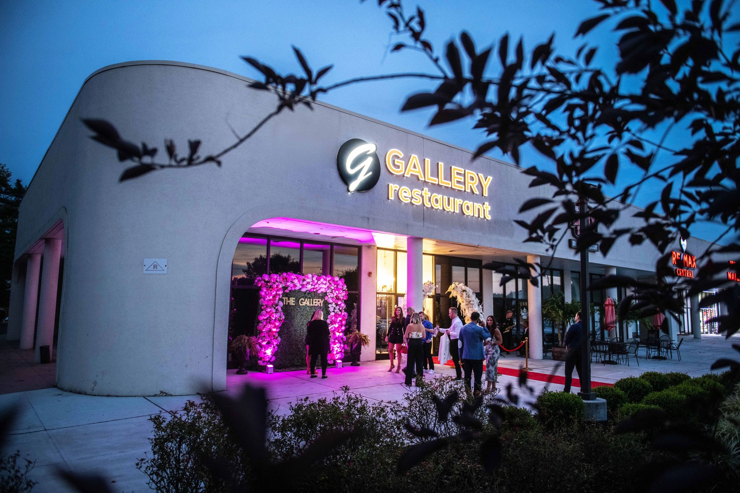 1825 gallery hotel restaurant