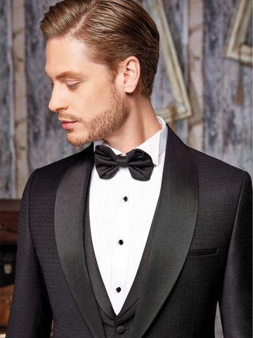 Classic black tuxedo, fitted made with the finest Italian Fabrics, design for red carpet event weddi