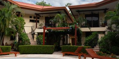 Corteza Del Sol Airbnb short-term rental management. 2 bed, 2 bath. 30 minute walk from Jaco Beach