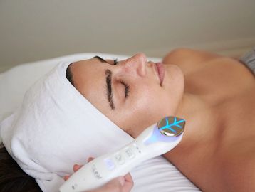 Korean skincare with the Leaf Fusion Plasma Device