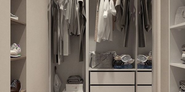 Bedroom Walk-in Closet with Drawers, Shelves and Hanging Clothes