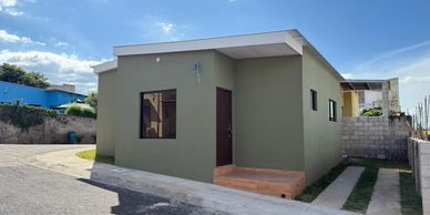 Casa en Venta. Estilo Virgina. Villa Verde
