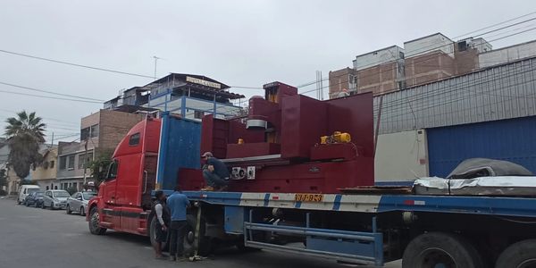 metalmecánica, tornos,plegadoras,guillotina,fresadora,mesa de corte por láser,importación