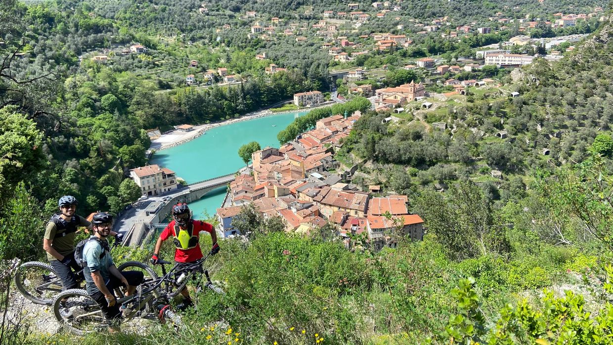 custom mtb tour
private mtb tour
guided mtb tour italy
professional mtb guide
mtb holidays italy
bespoke mtb experience
private mountain bike guide