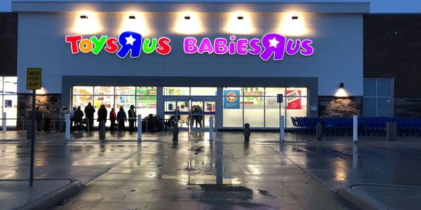 Opening night Toys R Us Park Place Barrie (old Target building revived!)