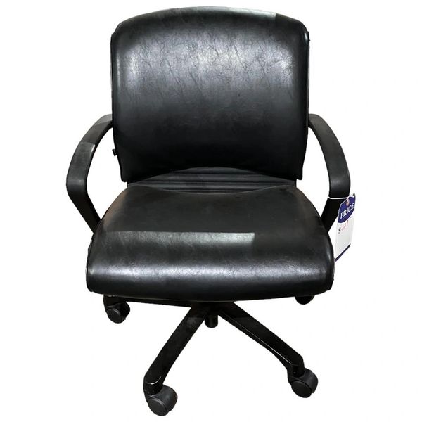 Realspace Black Folding Chair, Vinyl cushion, Used