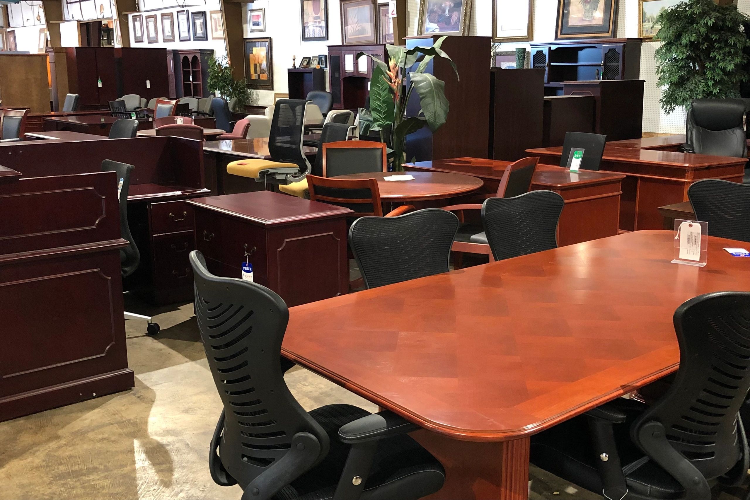office furniture outlet
office furniture for sale
discount furniture
office furniture store
chairs
