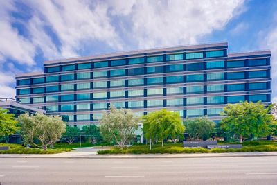 Exterior view of Advance Tax Relief’s office at 21250 Hawthorne Blvd, Suite 500, Torrance, CA. 