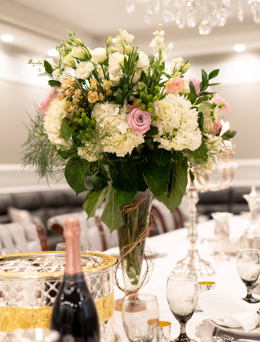 Magnificent Yom Tov Centerpiece