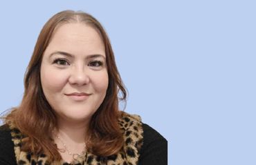 
Creative Artist & Graphics Designer 