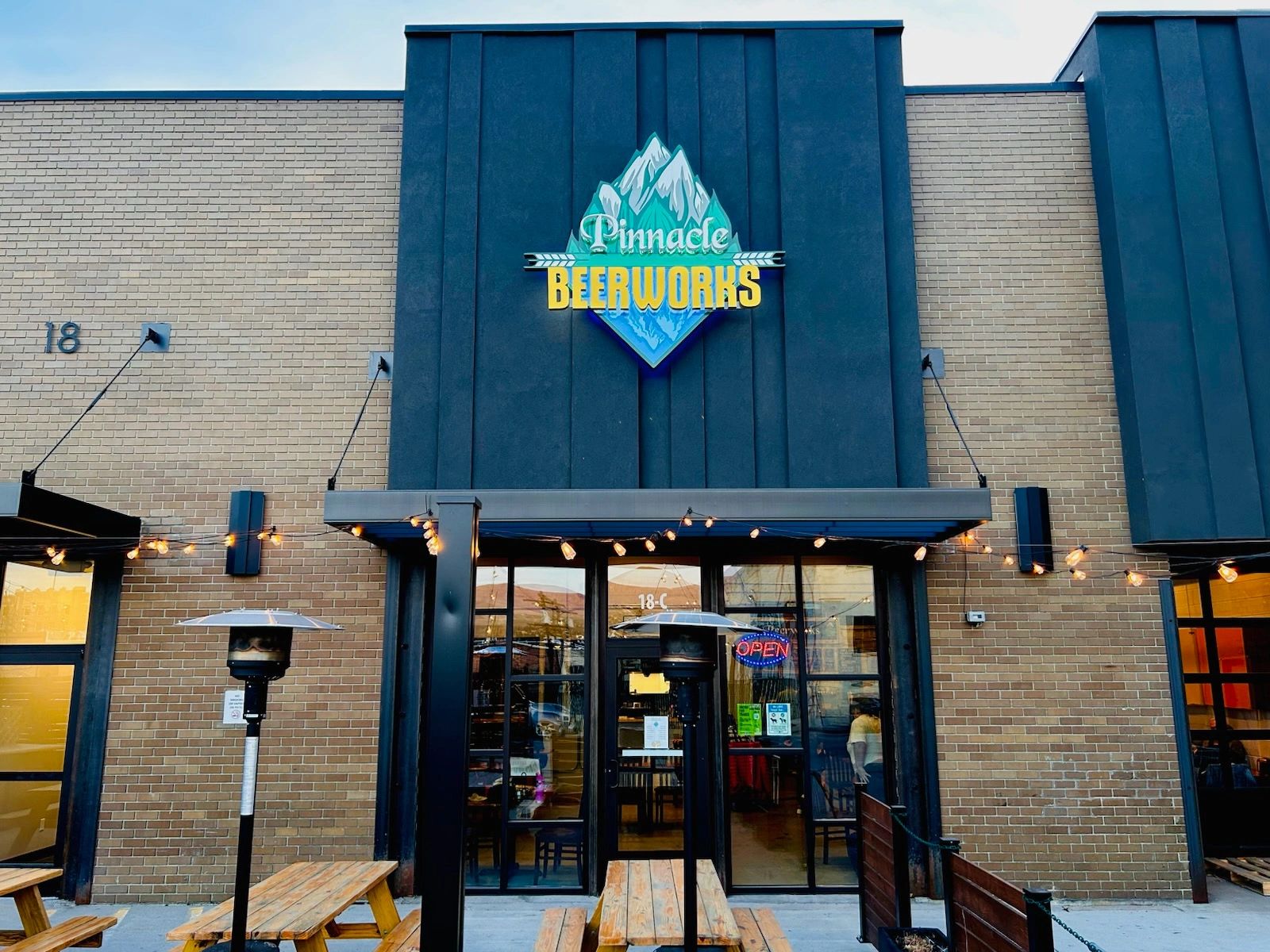 Pinnacle Beerworks venue