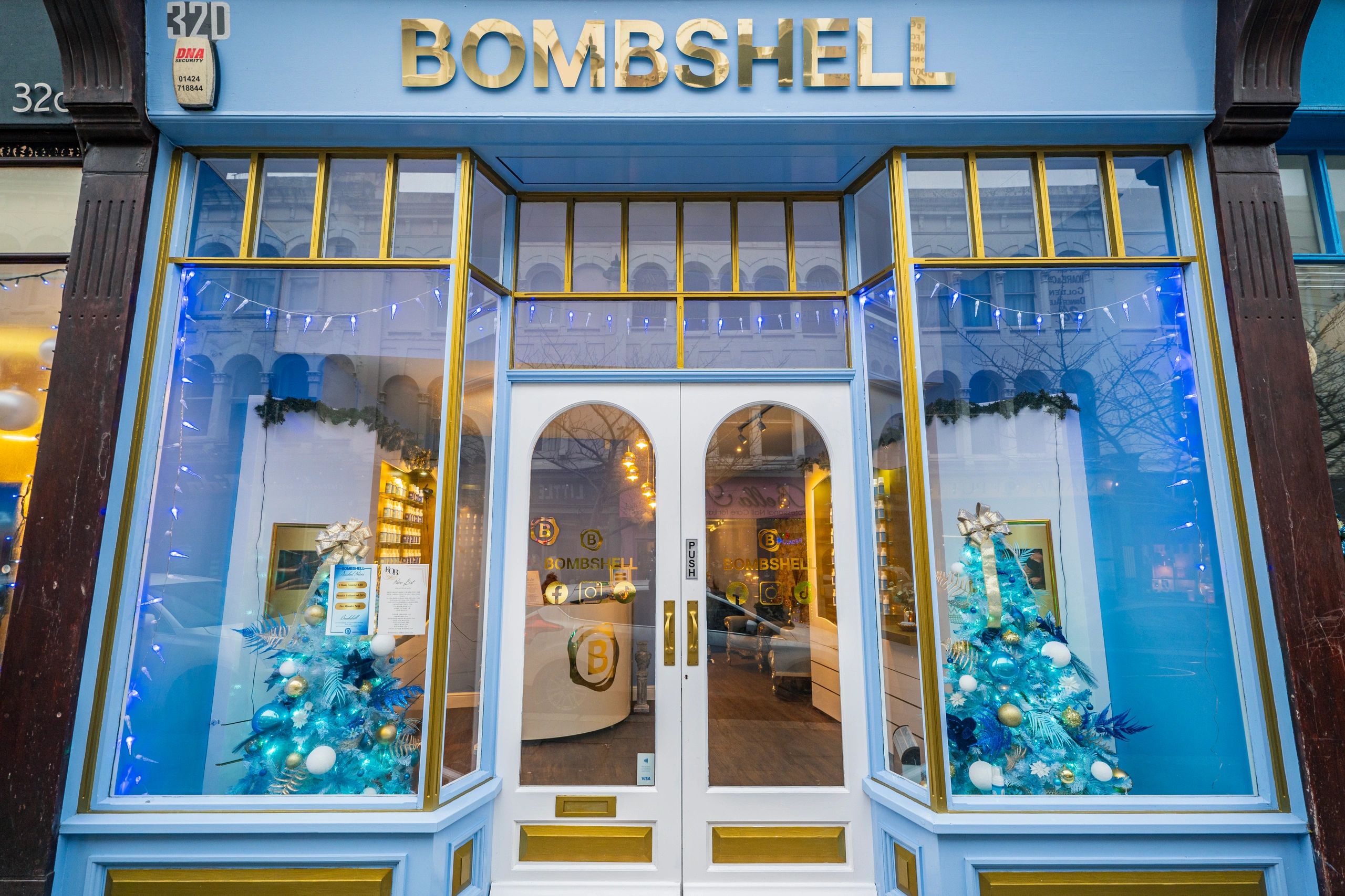 Front-view of Bombshell shop