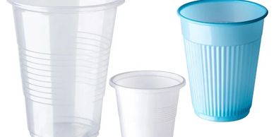 Clear and blue foodservice cups in multiple sizes
