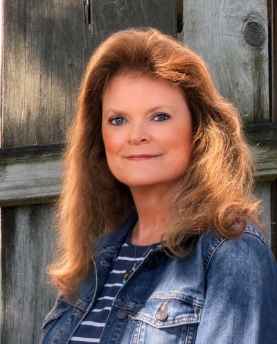 Picture of Laura Joswiak.