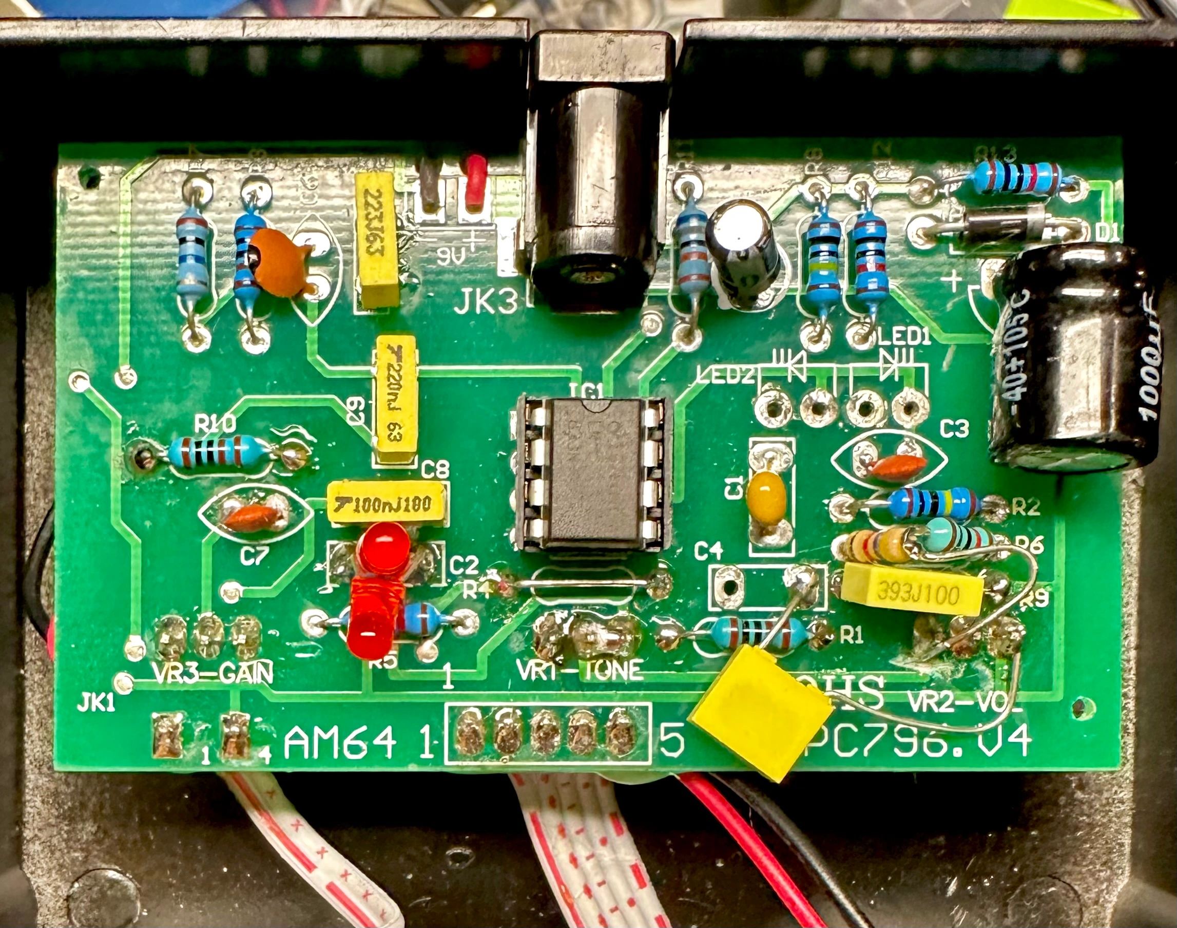 Amiページ AMI PARIS (アミパリス ) 1980 ローカット スニーカー AMUSN008AW0032