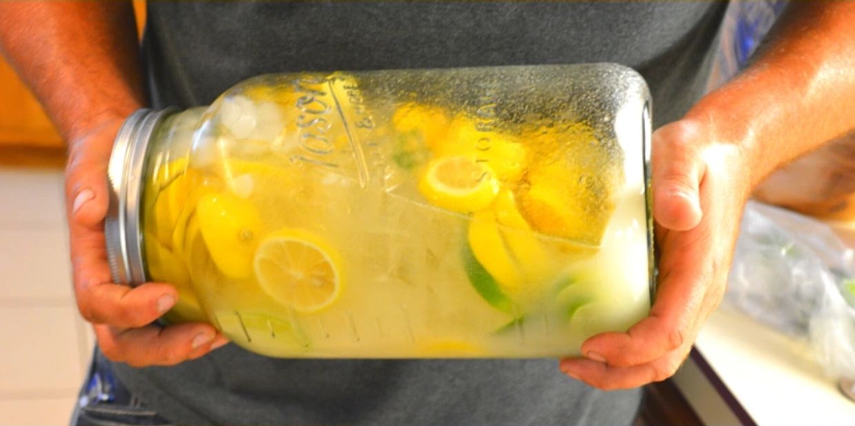 Yucca Drink is the combination of the result of shaking jar full of lemons, sugar, ice, and vodka fo