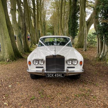 Beautiful Porcelain White Rolls Royce Silver Shadow
