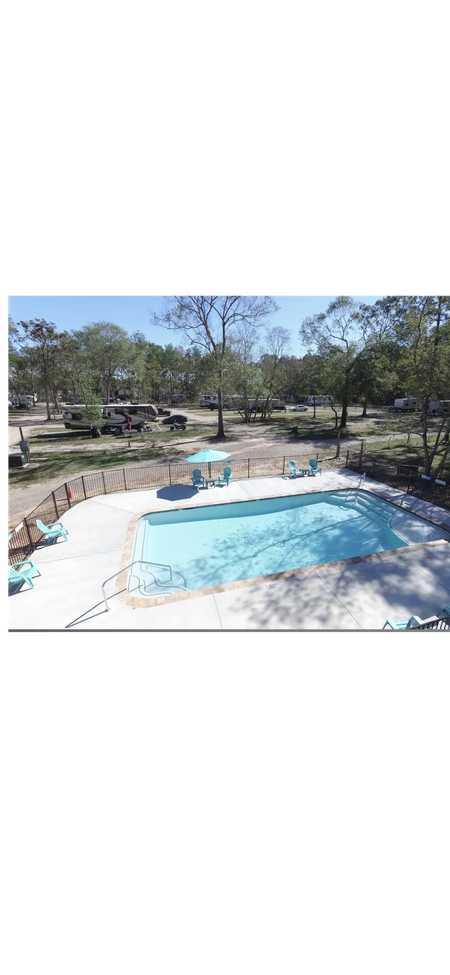 Cozy Woods RV Park RV park in Conroe, TX (photo 3)
