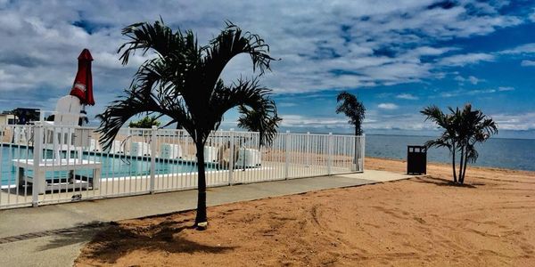 Silver Sands Beach Club East Haven