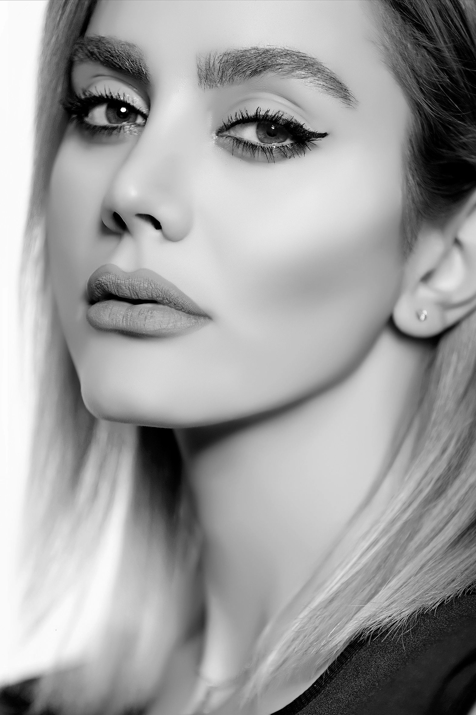 Premium portrait images for women in Ontario Toronto And GTA 