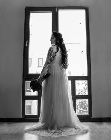 Wedding videography moment during bridal makeup session in GTA
