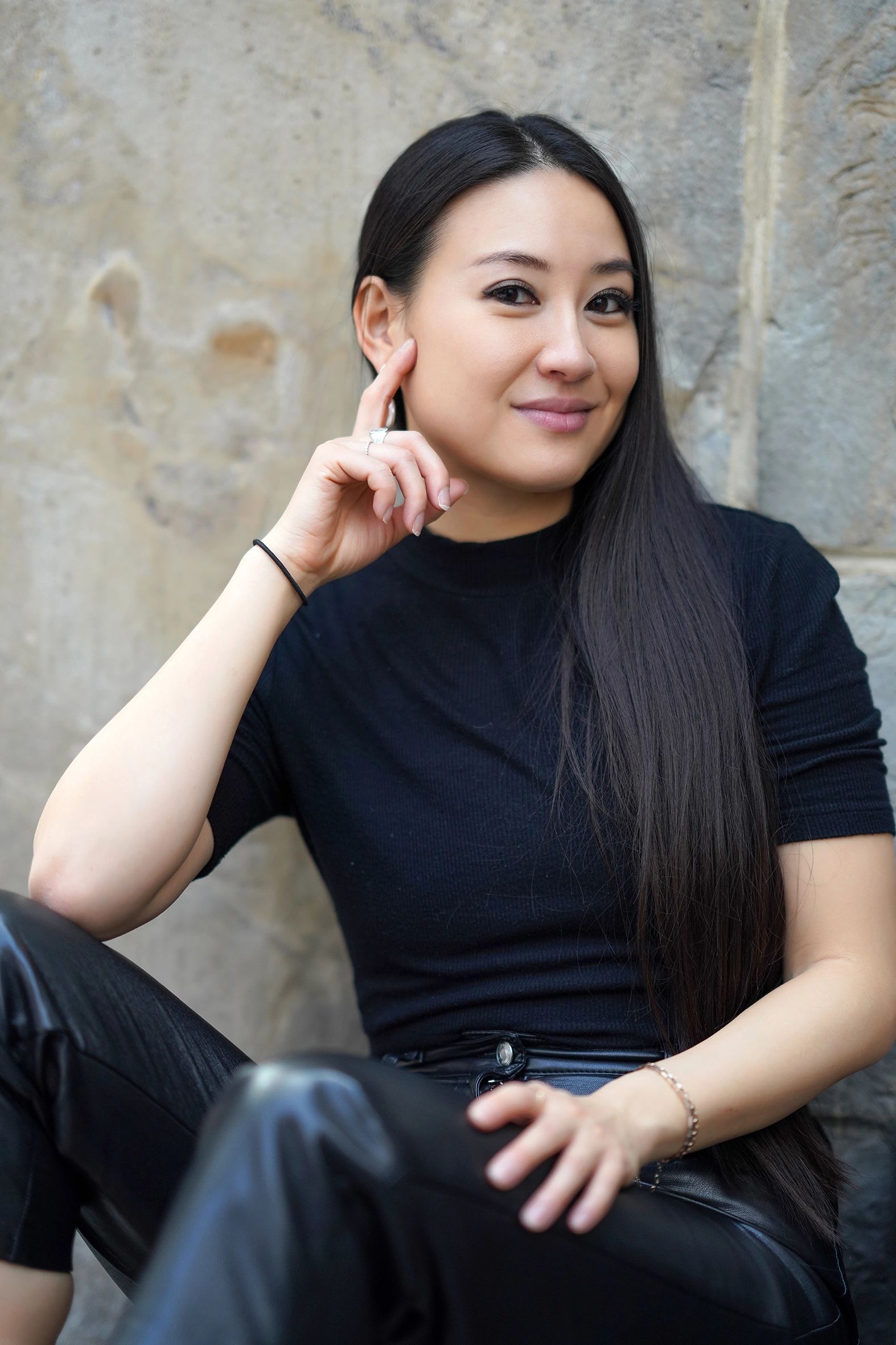Premium portrait images for women in Ontario