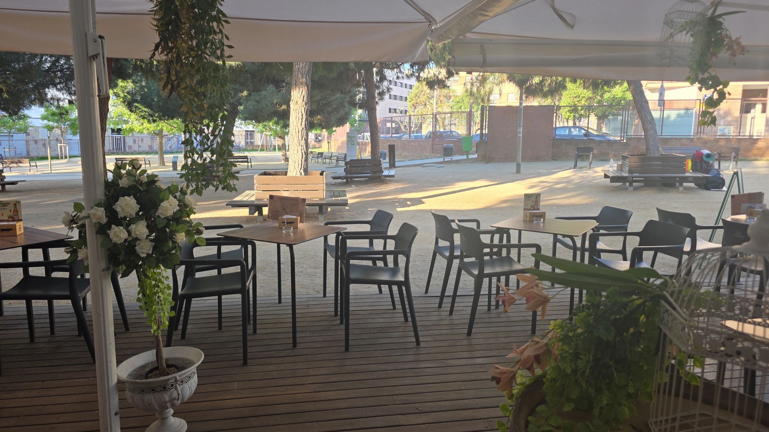 Terrassa de Bodega Freixa al parc de Sant Jordi,Terrassa