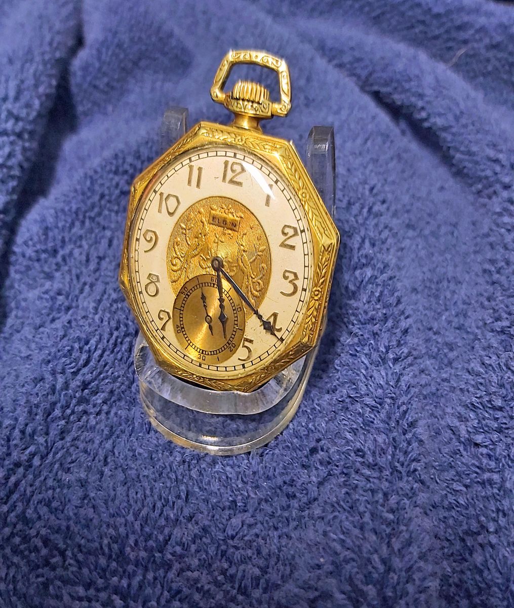 **SOLD** p5643EJR Vintage Elgin Extra Fancy Octagon pocket watch