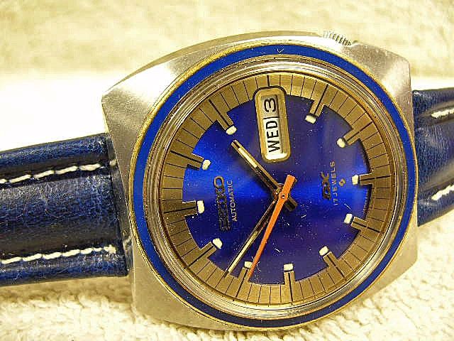 r5023-FMR Vintage SEIKO DX 6106-8599 Automatic & New Old Stock strap