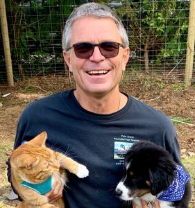 Pete Evans - Pounded Post Fencing, Postbusters. Deer fence, dog fence, farm fence, post and wire. Comox, Courtenay, Campbell River, Black Creek, Cumberland, Merville, Royston, Union Bay.