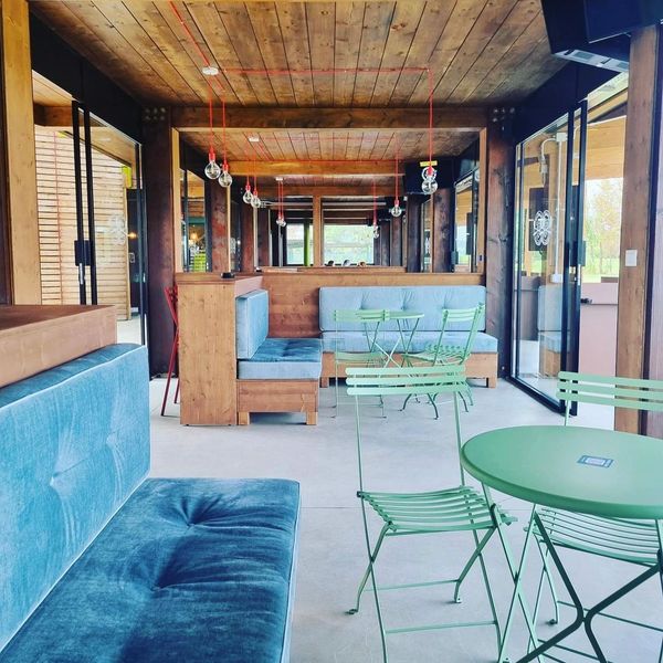 Lounge e toptracer range