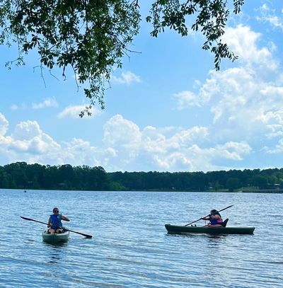 We deliver kayaks to your lakeside Texas home, camp, or resort.