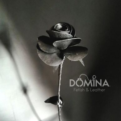 Rosa de Piel hecha a mano