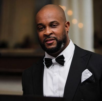 Dj celebrity dj wedding dj corporate dj emcee Atlanta Georgia Washington commander dj