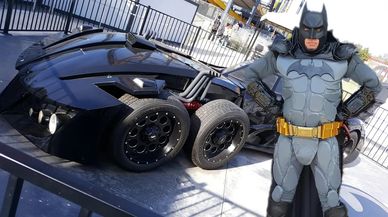 Houston-superhero-birthday-party-character-bat-hero-great-games-awesome-props-interactive-acting