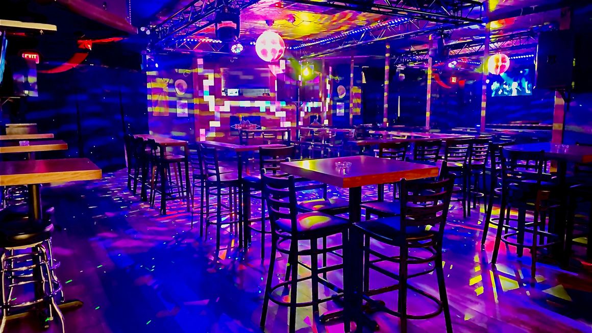 Bar photo 2