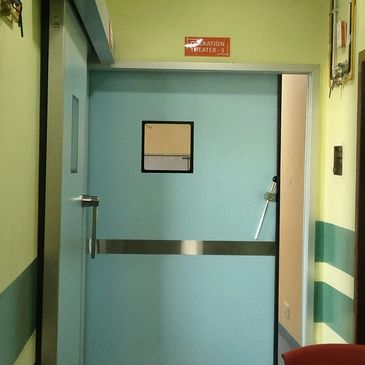 Modular Operation Theatre Hermetically Sealed Sliding Door.