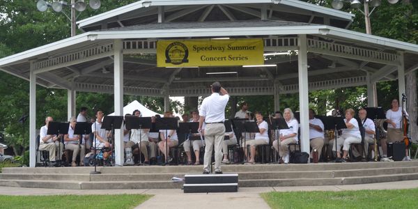 Outdoor concert at Speedway