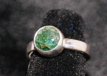 Emerald Cabochon Ring